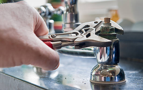 Best Local water damage restoration  in Strathmore, CA